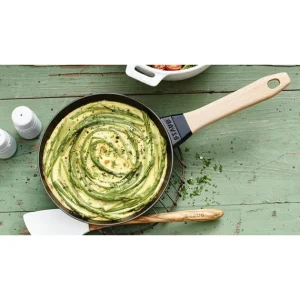 Poêle En Fonte Noir 26 Cm Manche Bois Staub 6